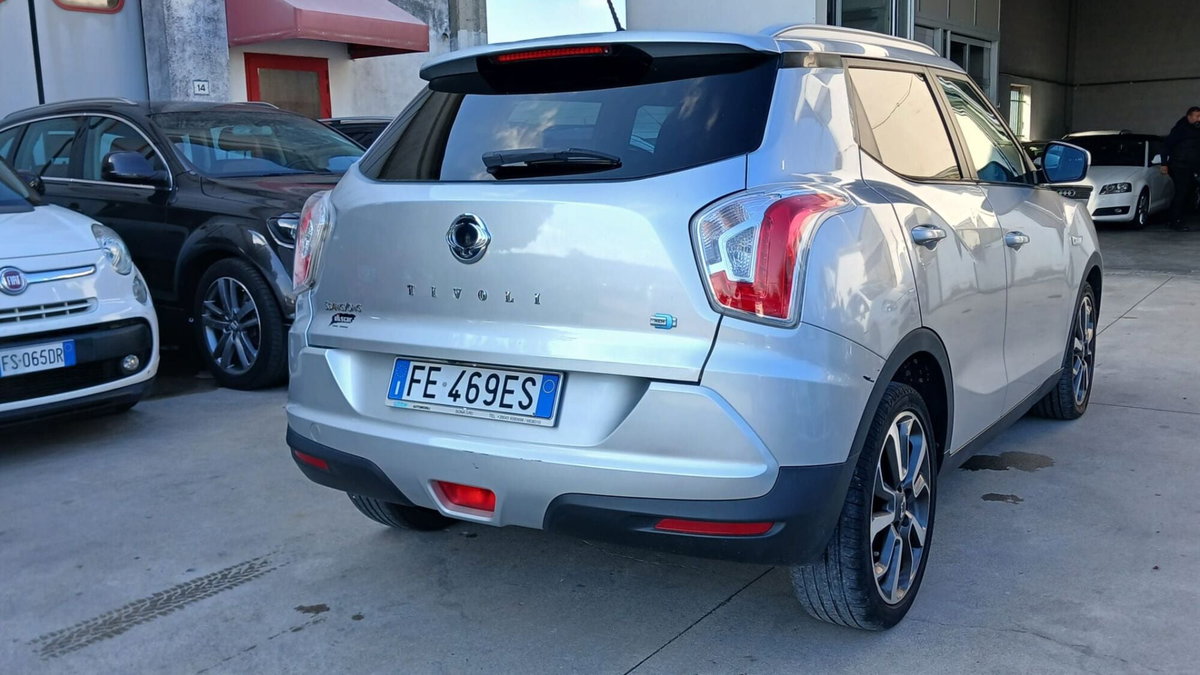 Ssangyong Tivoli 1.6d 2WD Go (5)