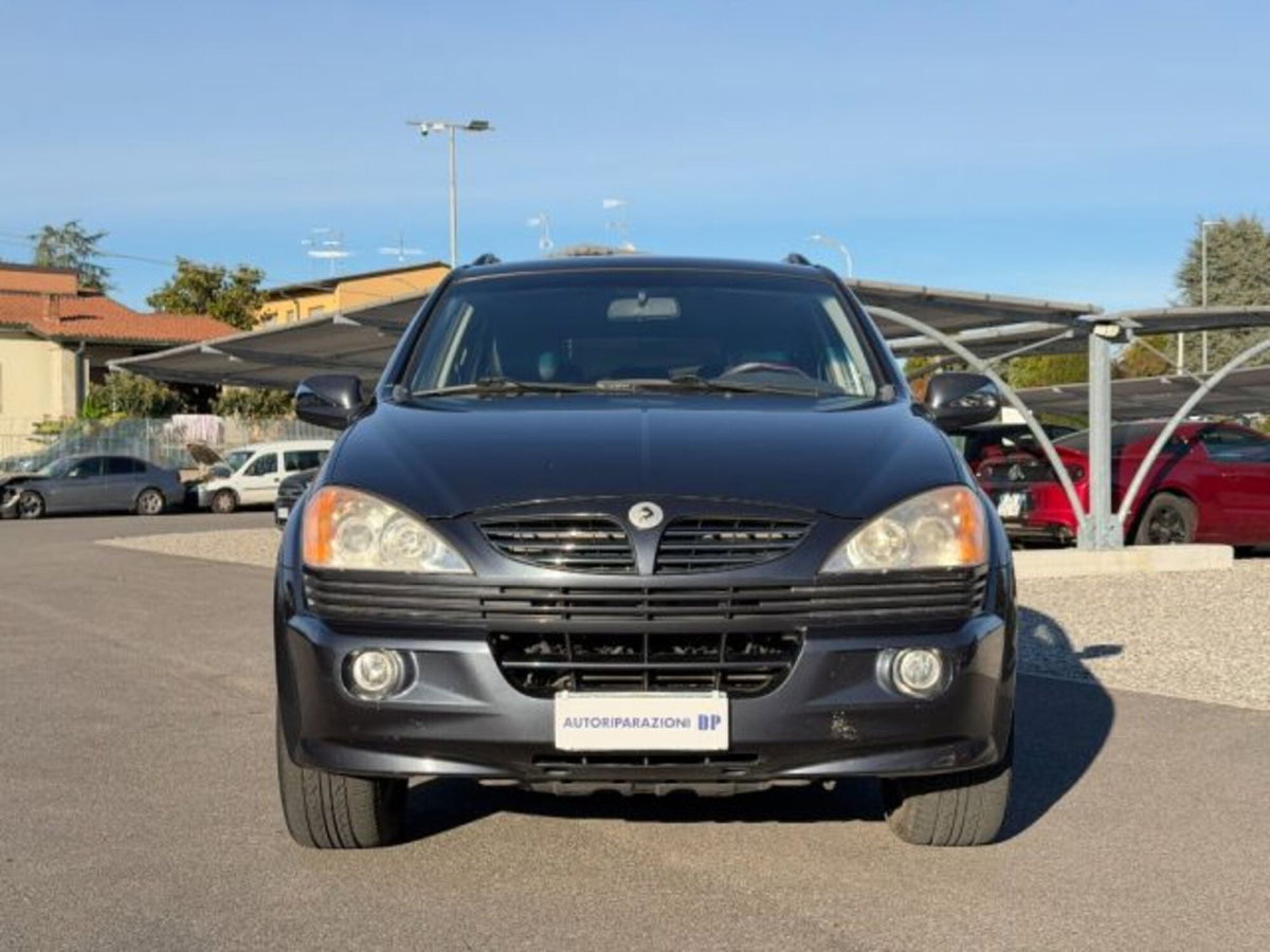 Ssangyong Kyron 2.0 XDi Premium (2)
