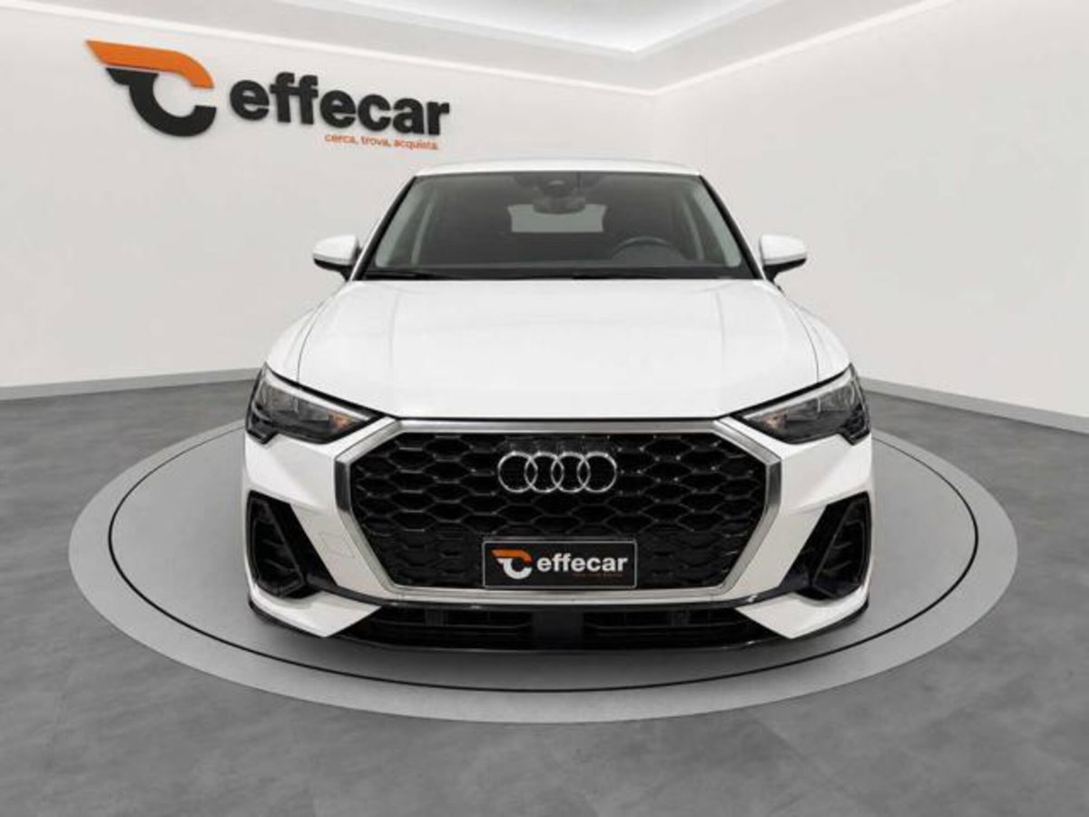 Audi Q3 Sportback 35 TDI quattro S tronic S line edition (2)