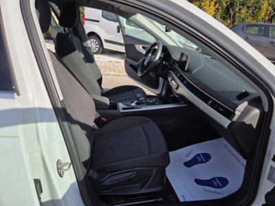 Audi A4 Avant 35 TDI S tronic Business (19)