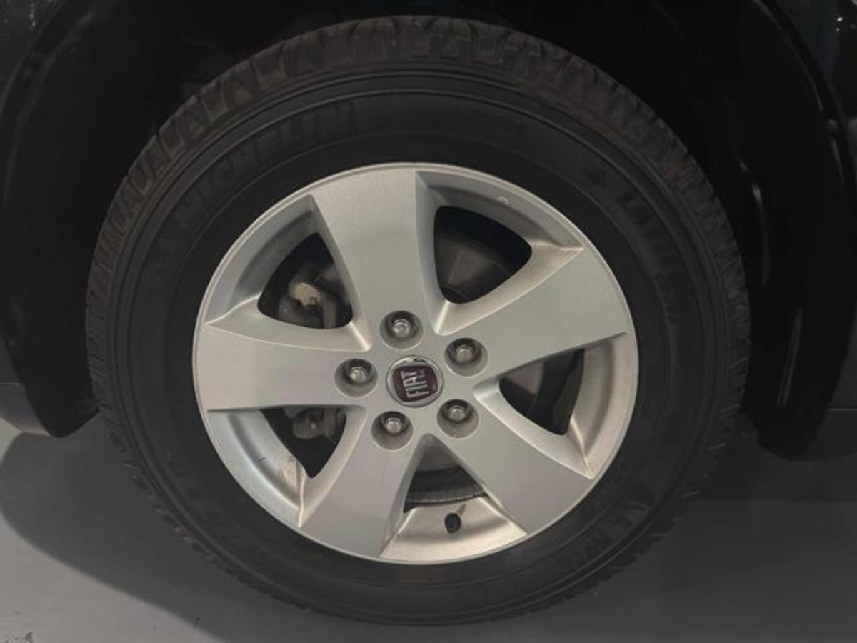 Fiat Freemont 2.0 Multijet 140 CV Lounge (20)