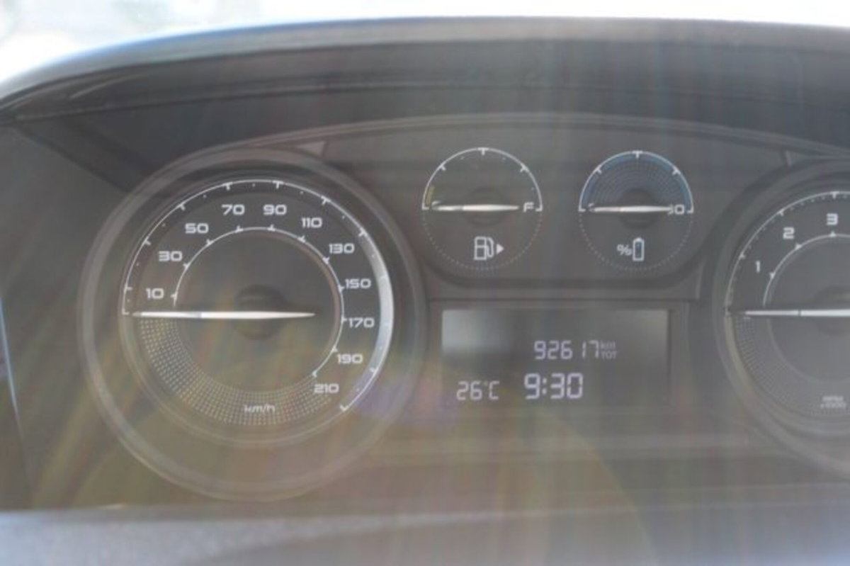 Lancia Ypsilon 1.0 FireFly 5 porte S&S Hybrid Ecochic Silver (11)
