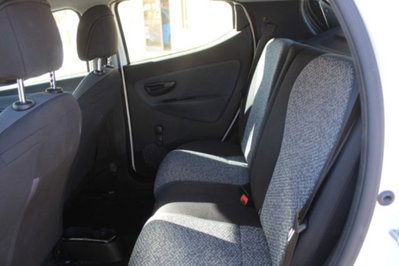 Lancia Ypsilon 1.0 FireFly 5 porte S&S Hybrid Ecochic Silver (6)