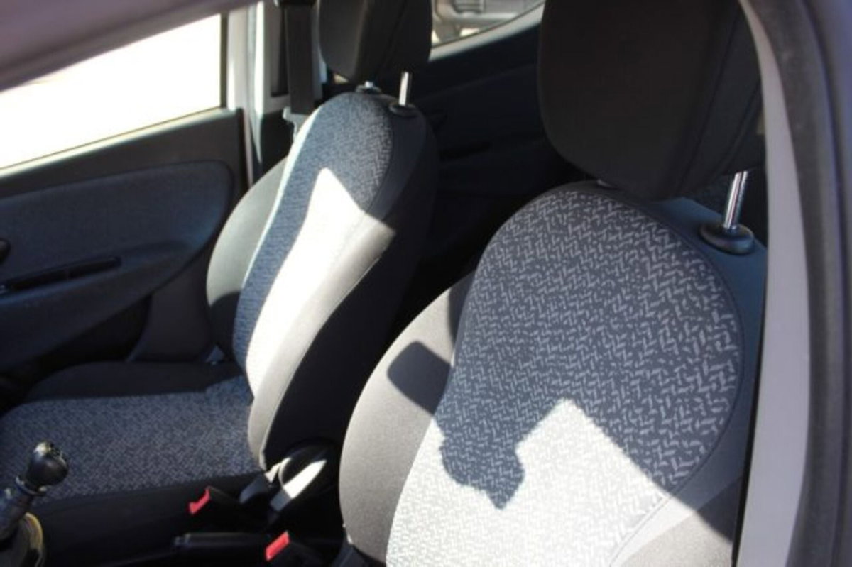 Lancia Ypsilon 1.0 FireFly 5 porte S&S Hybrid Ecochic Silver (7)