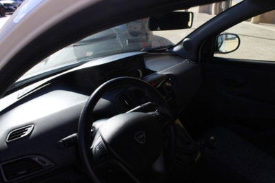 Lancia Ypsilon 1.0 FireFly 5 porte S&S Hybrid Ecochic Silver (8)