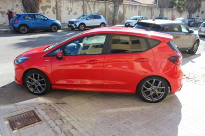 Ford Fiesta 1.0 Ecoboost Hybrid 125 CV 5 porte ST-Line (2)