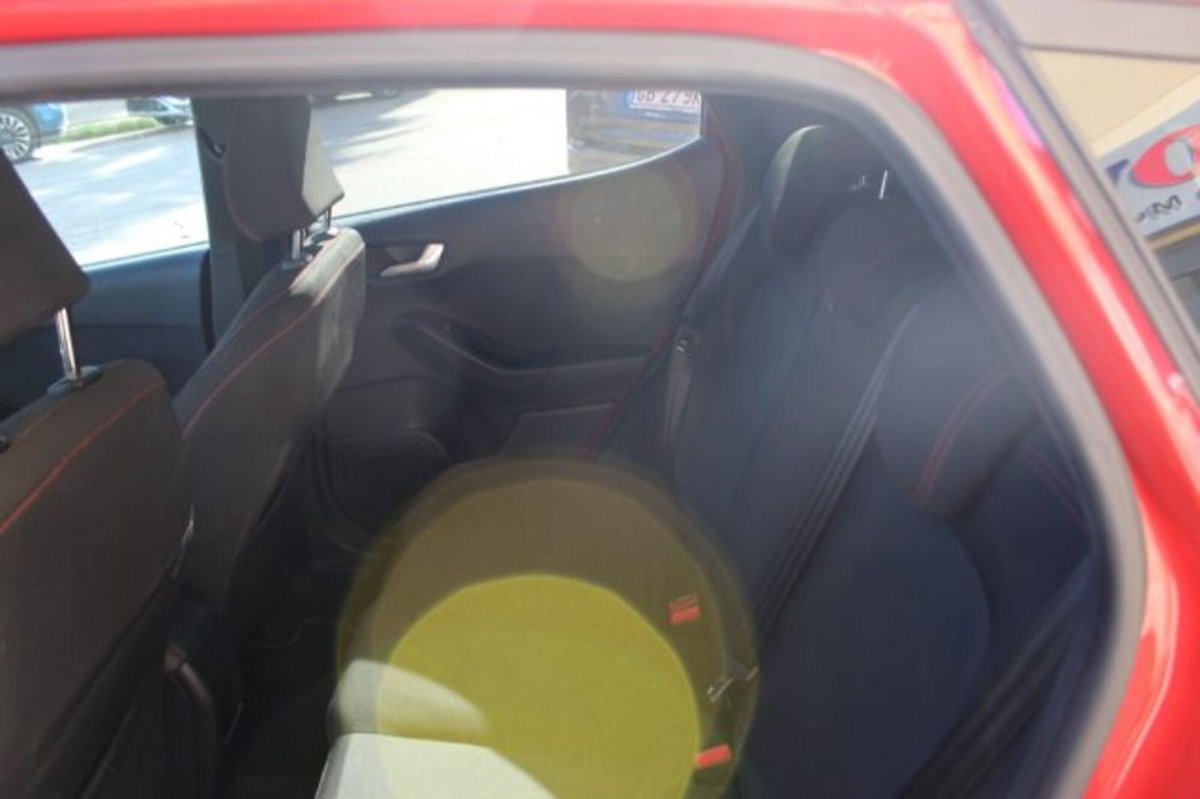 Ford Fiesta 1.0 Ecoboost Hybrid 125 CV 5 porte ST-Line (6)