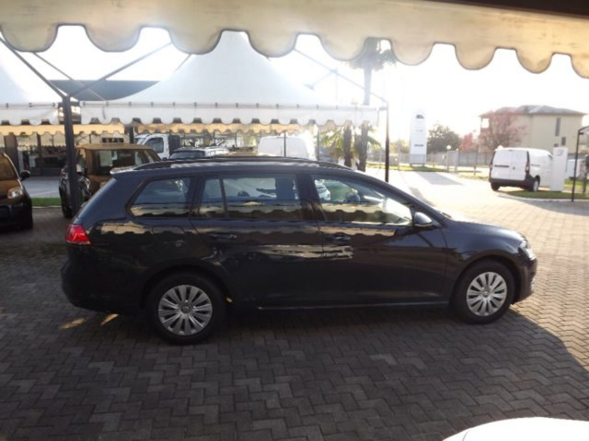 Volkswagen Golf Variant 1.6 TDI 90 CV Trendline BlueMotion Technology (3)