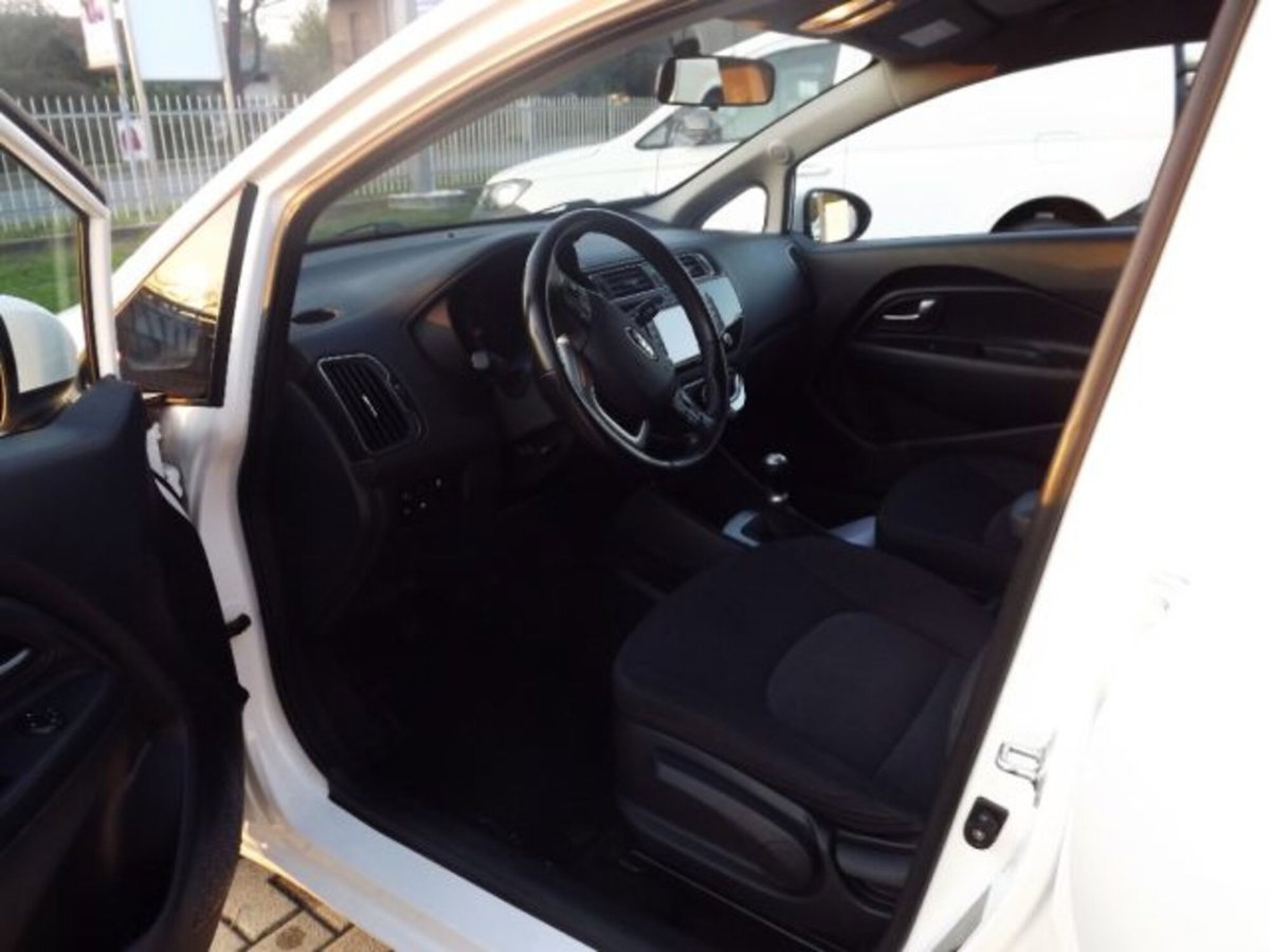 Kia Rio 1.2 CVVT 5p. ECO GPL Active (13)