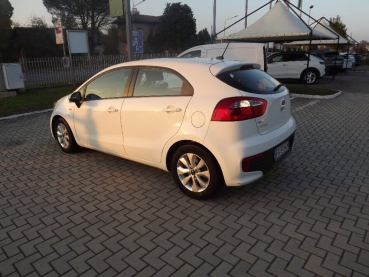 Kia Rio 1.2 CVVT 5p. ECO GPL Active (4)