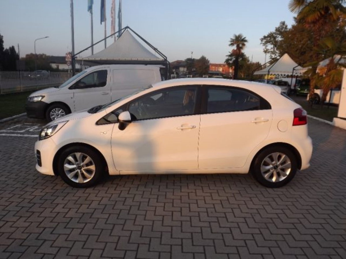 Kia Rio 1.2 CVVT 5p. ECO GPL Active (6)