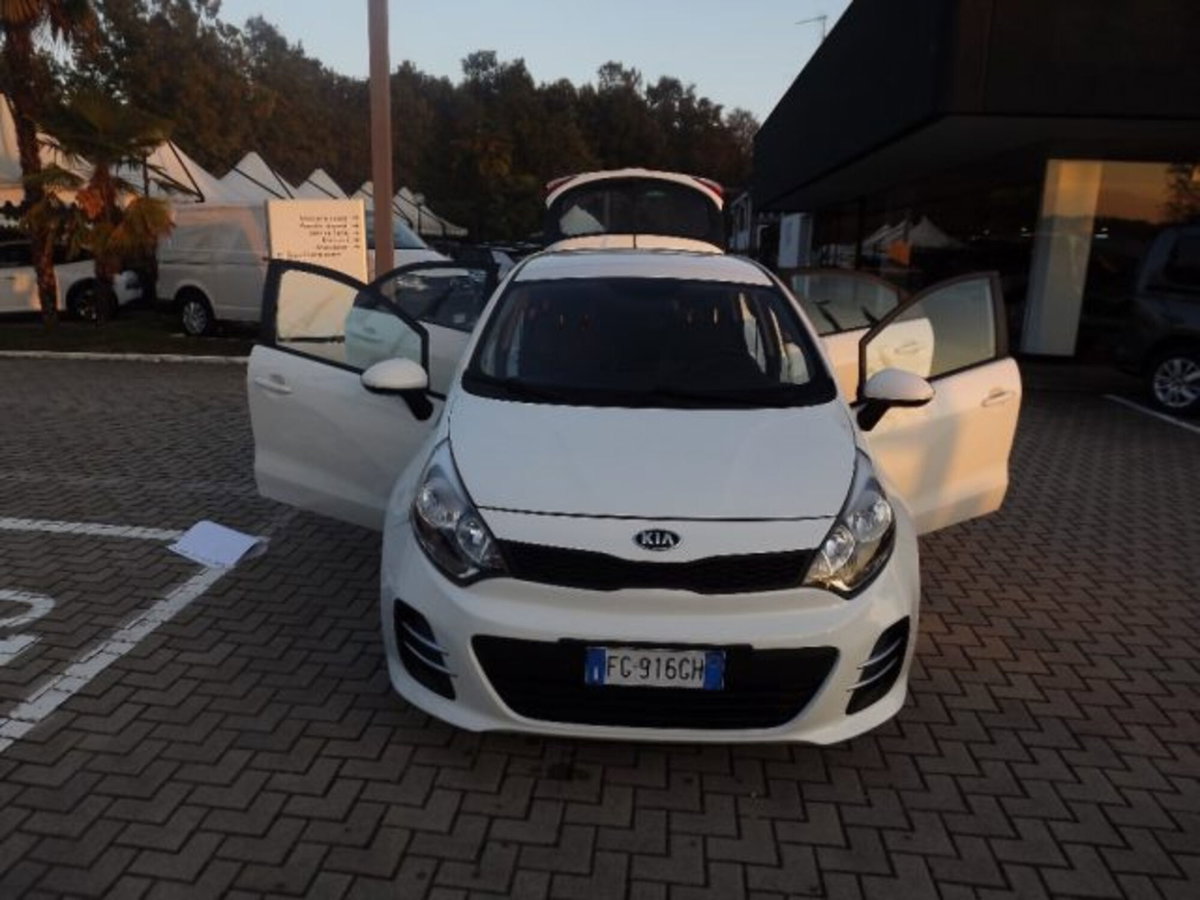 Kia Rio 1.2 CVVT 5p. ECO GPL Active (8)
