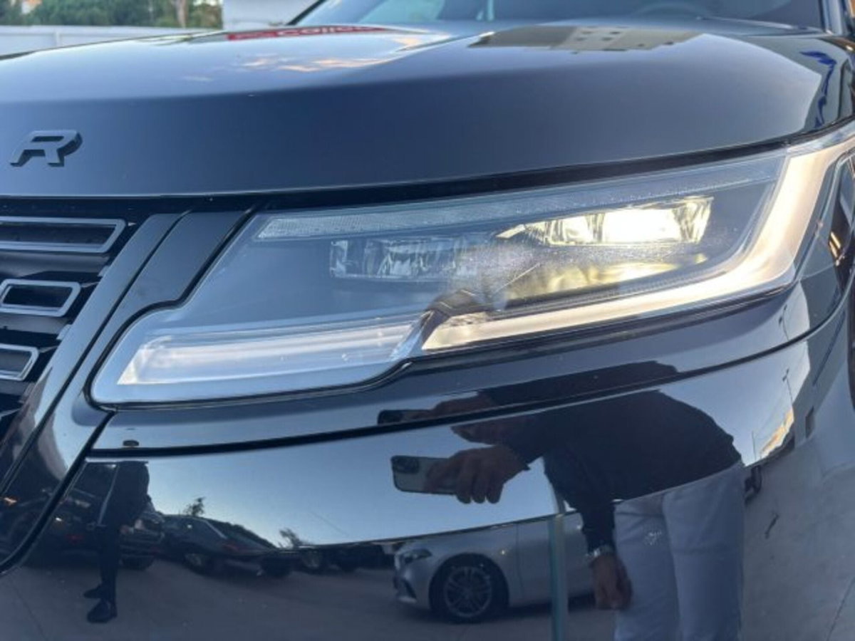 Land Rover Range Rover Velar 2.0D I4 204 CV R-Dynamic SE (17)