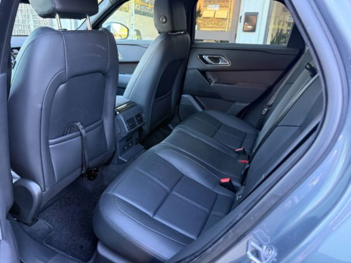 Land Rover Range Rover Velar 2.0D I4 204 CV (20)