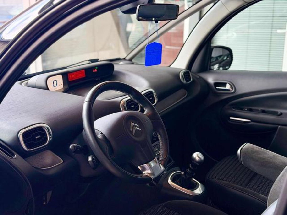Citroen C3 Picasso 1.6 HDi 110 Exclusive Theatre (16)