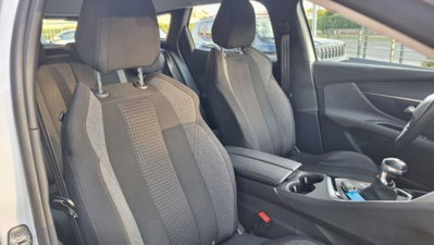 Peugeot 3008 BlueHDi 130 S&S EAT8 Active Pack (17)
