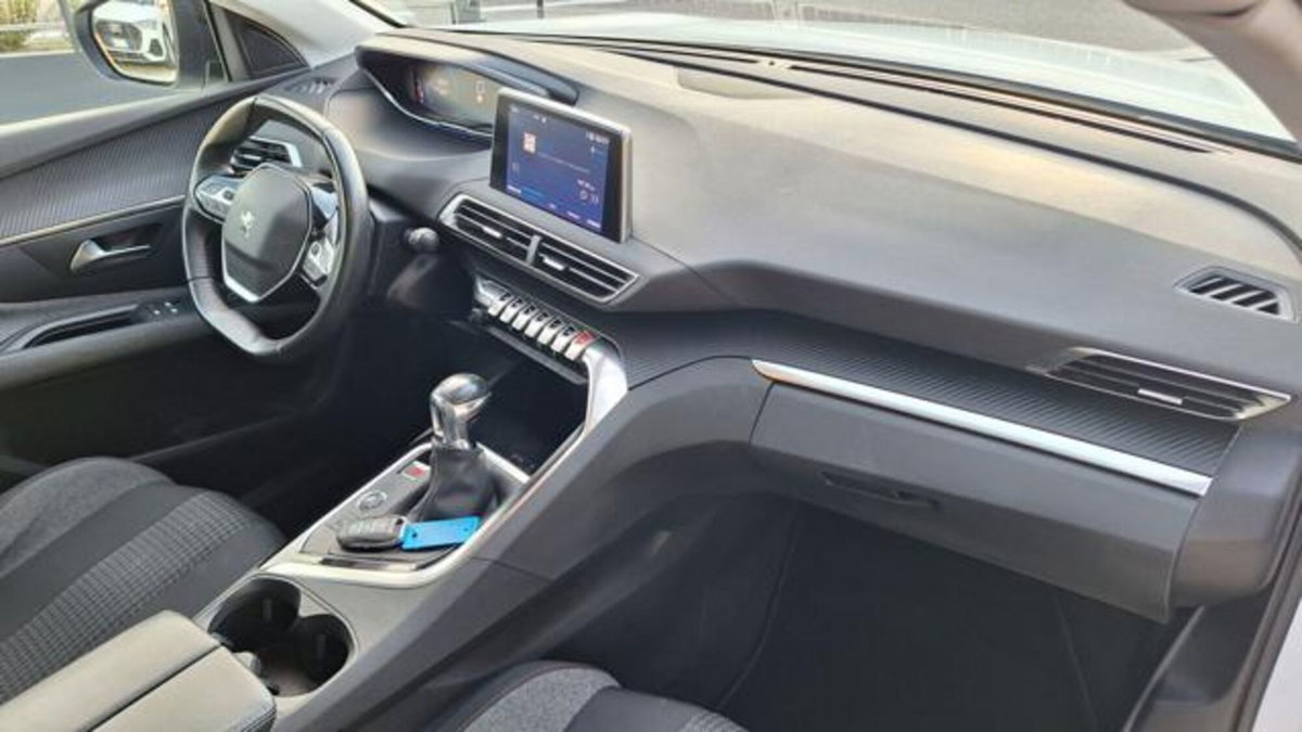 Peugeot 3008 BlueHDi 130 S&S EAT8 Active Pack (20)