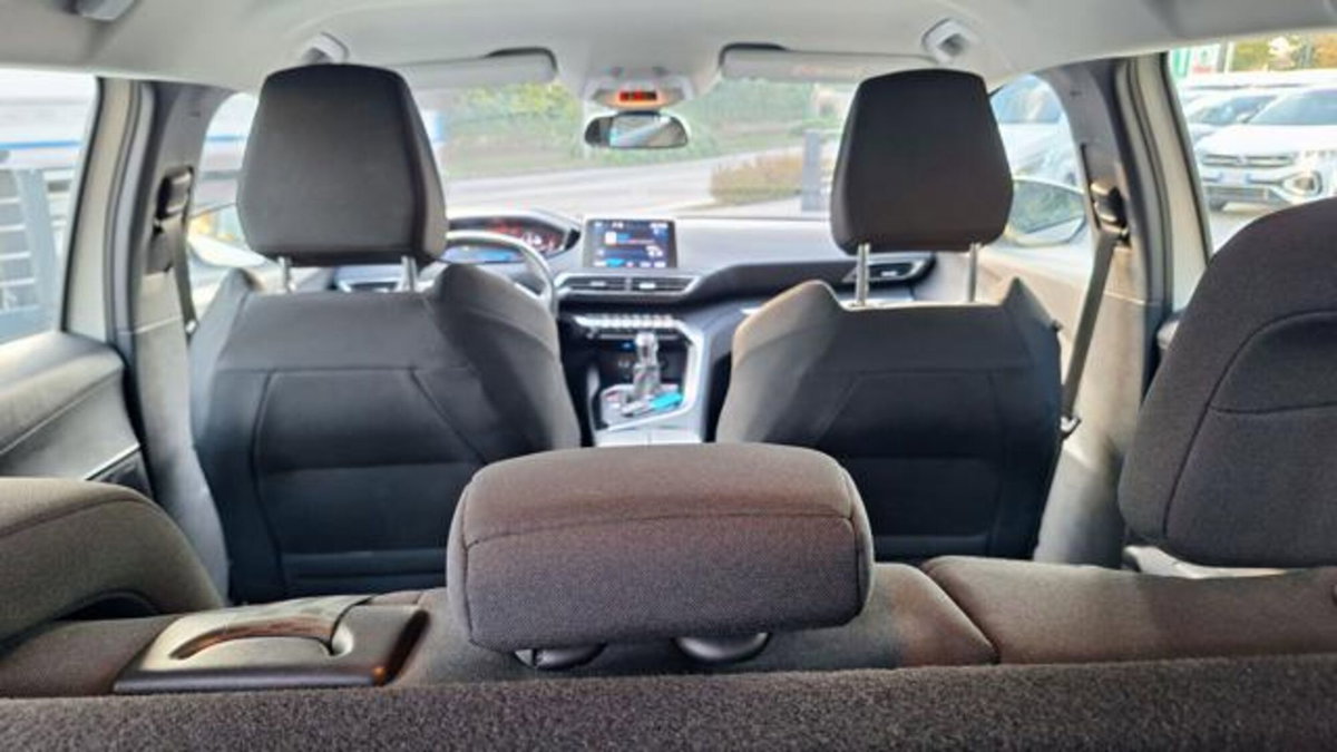 Peugeot 3008 BlueHDi 130 S&S EAT8 Active Pack (9)