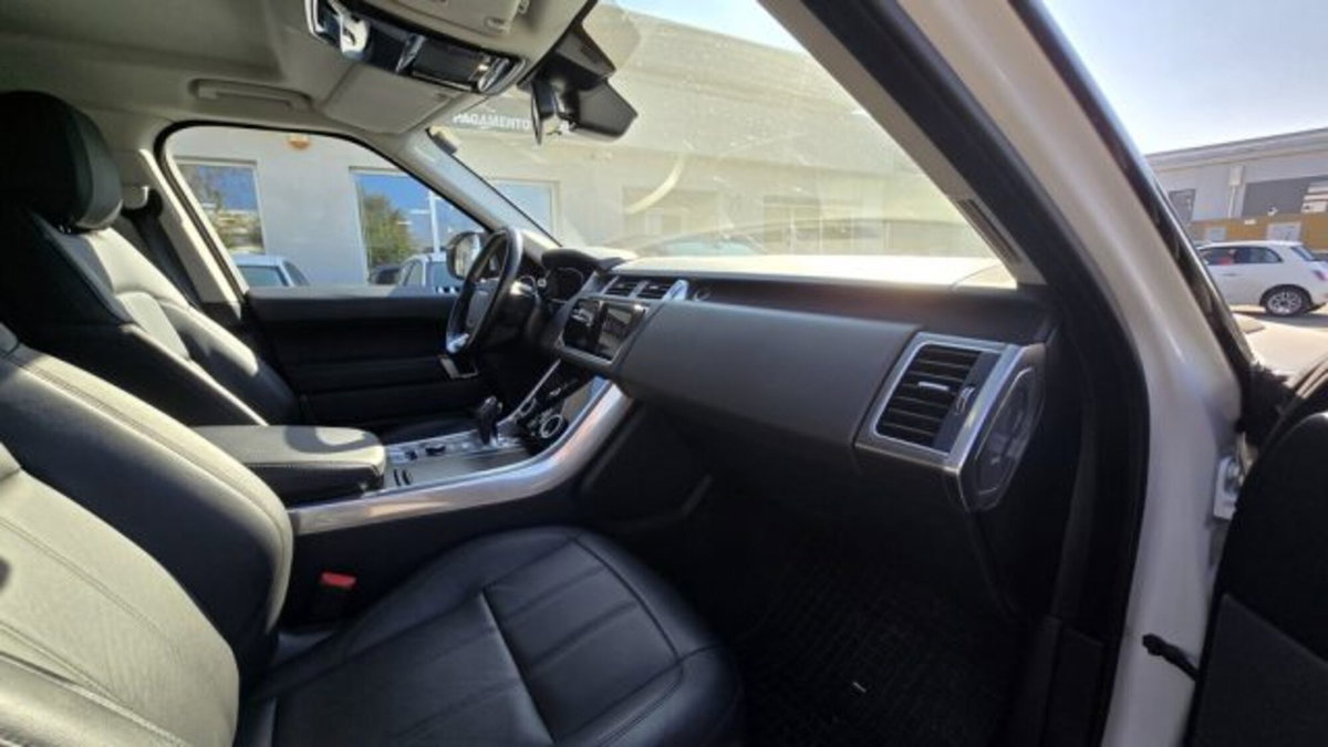Land Rover Range Rover Sport 3.0D l6 249 CV S (14)