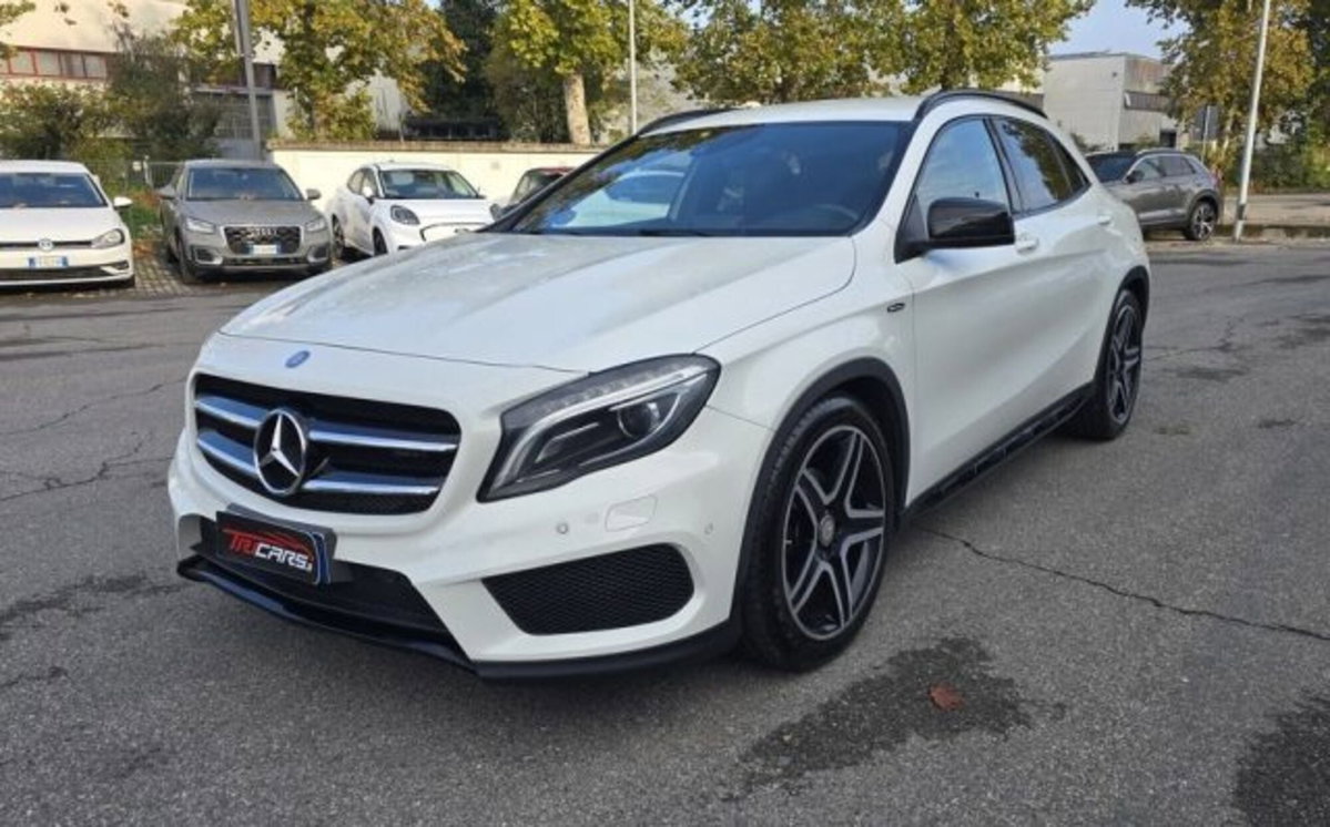 Mercedes-Benz GLA SUV 200 CDI Automatic Premium (4)