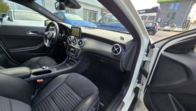 Mercedes-Benz GLA SUV 200 CDI Automatic Premium (9)