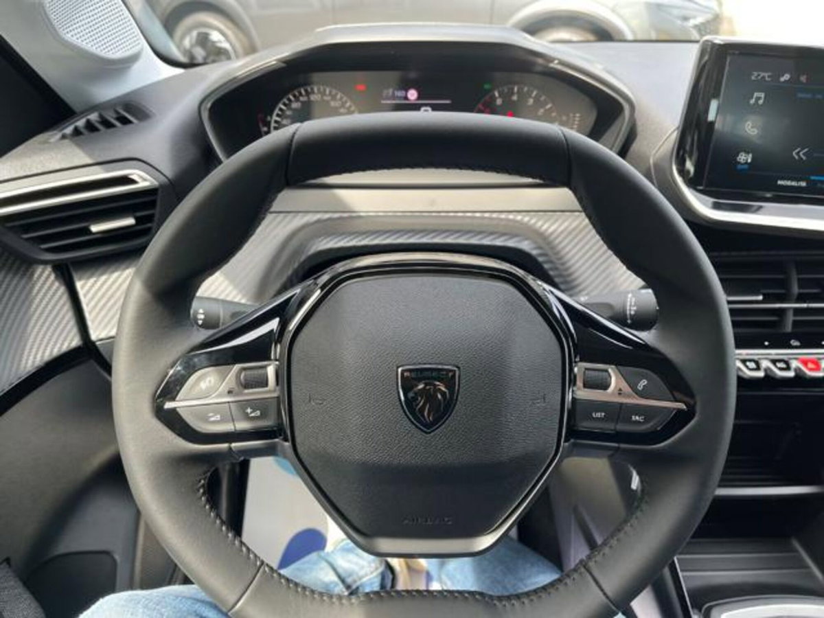 Peugeot 208 1.2 puretech Active s&s 100cv (7)