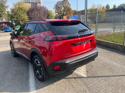 Peugeot 2008 PureTech 100 S&S Allure (2)