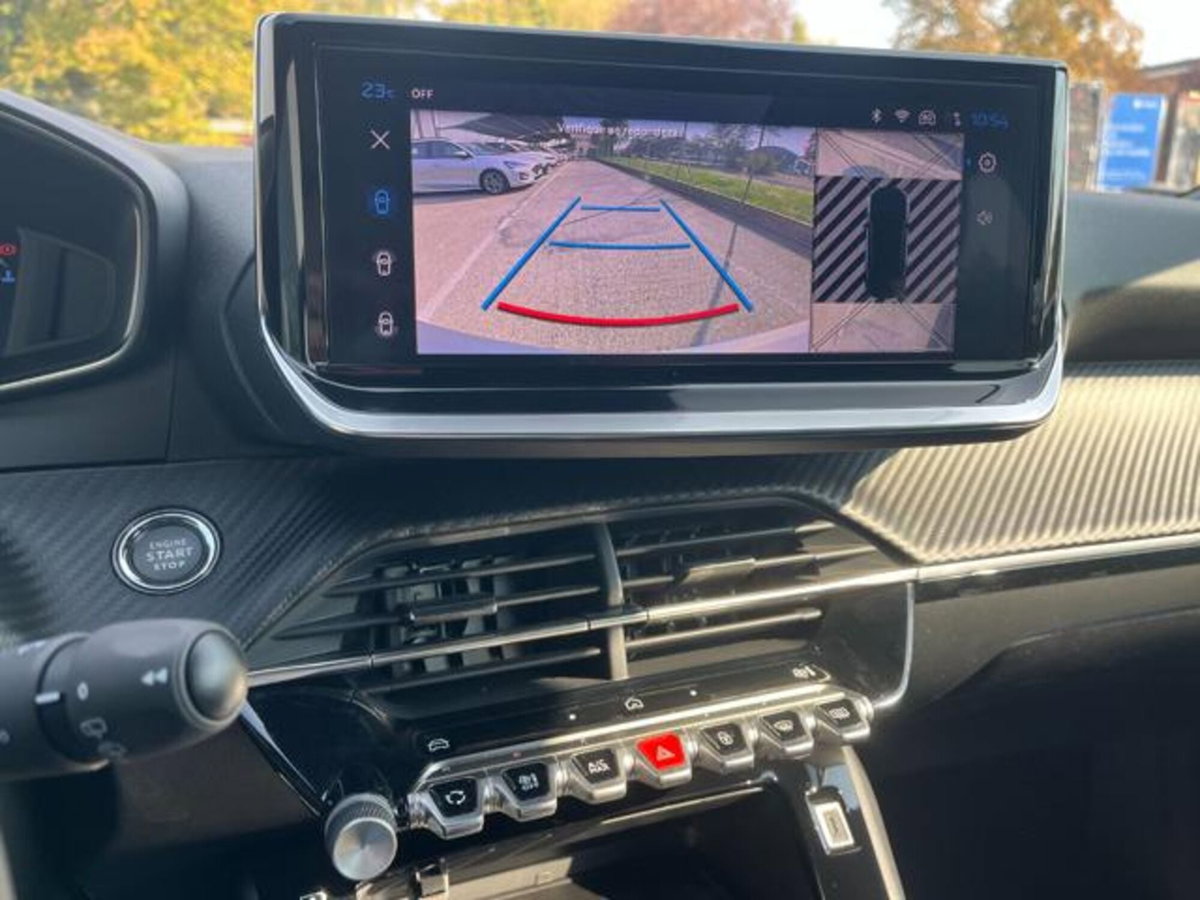 Peugeot 2008 PureTech 100 S&S Allure (6)