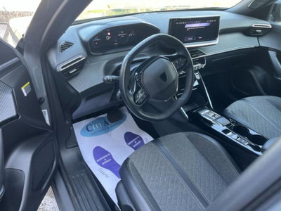 Peugeot 2008 PureTech 130 S&S EAT8 Allure Pack (11)