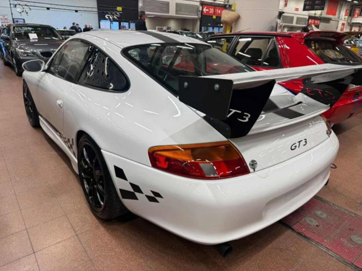 Porsche 911 Coupé GT3 cat (4)