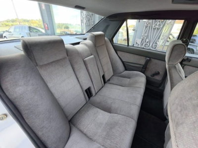 Alfa Romeo 75 2.0i Twin Spark (14)