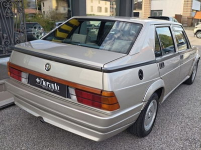 Alfa Romeo 75 2.0i Twin Spark (4)