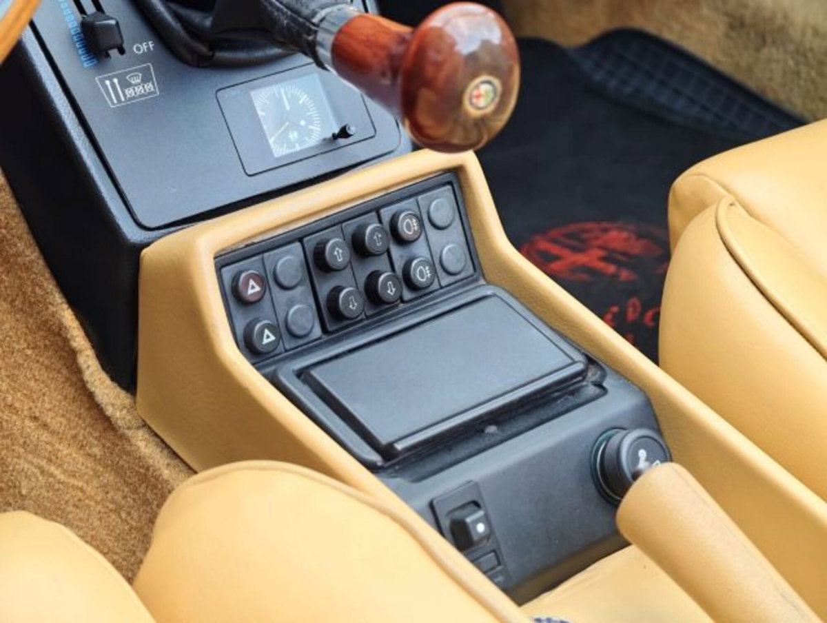 Alfa Romeo Spider 2.0i cat (13)