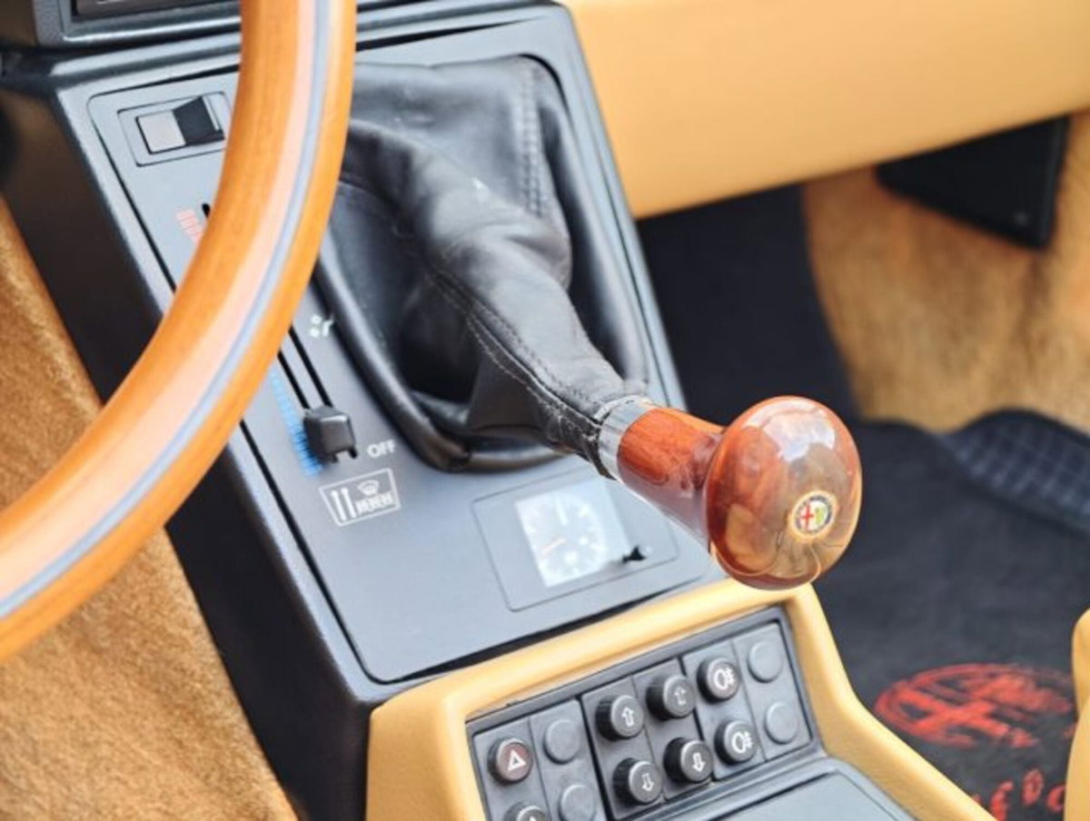 Alfa Romeo Spider 2.0i cat (16)