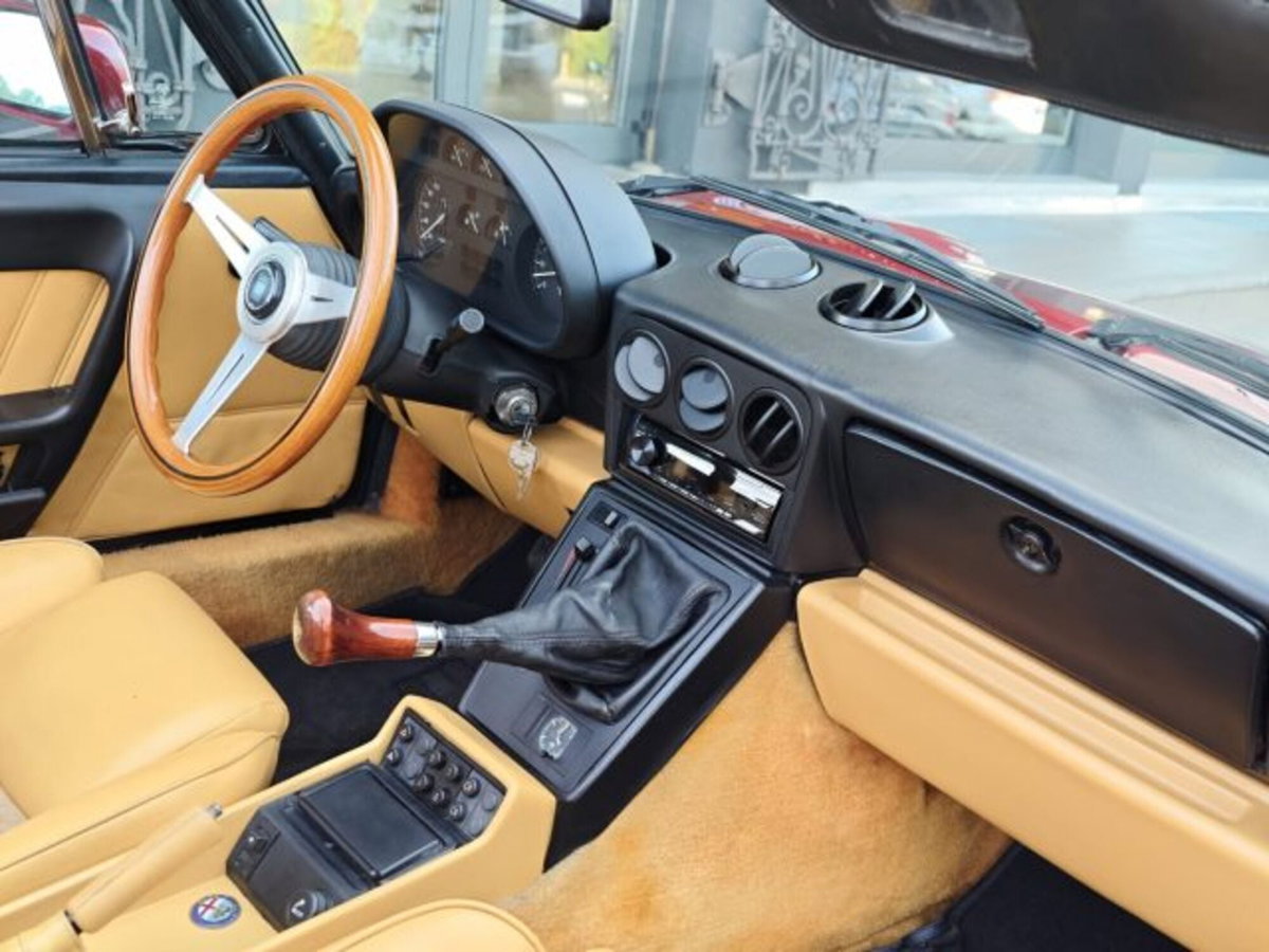 Alfa Romeo Spider 2.0i cat (20)