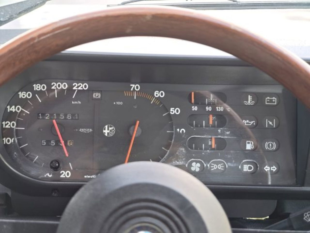 Alfa Romeo Giulietta 1.6 L (19)