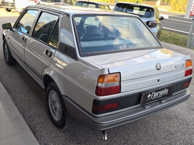 Alfa Romeo Giulietta 1.6 L (6)