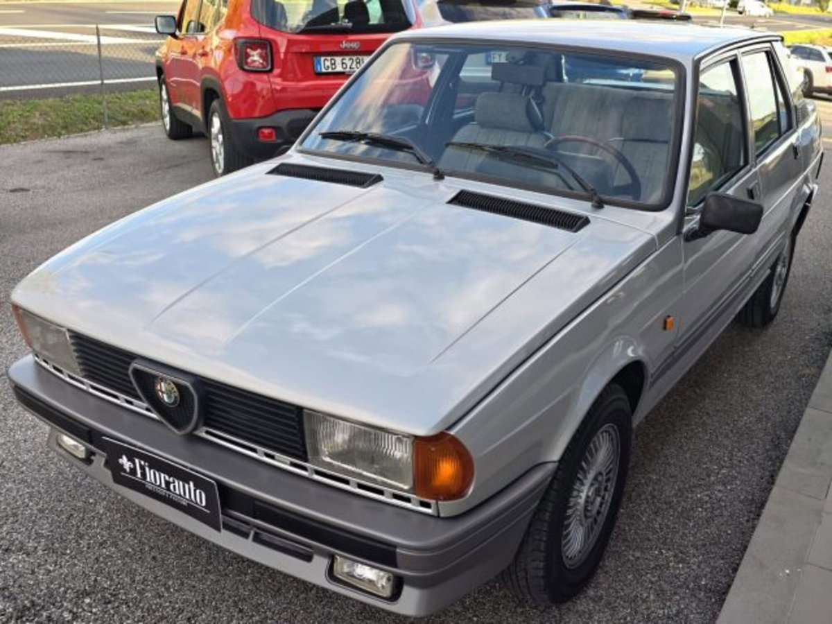 Alfa Romeo Giulietta 1.6 L (8)