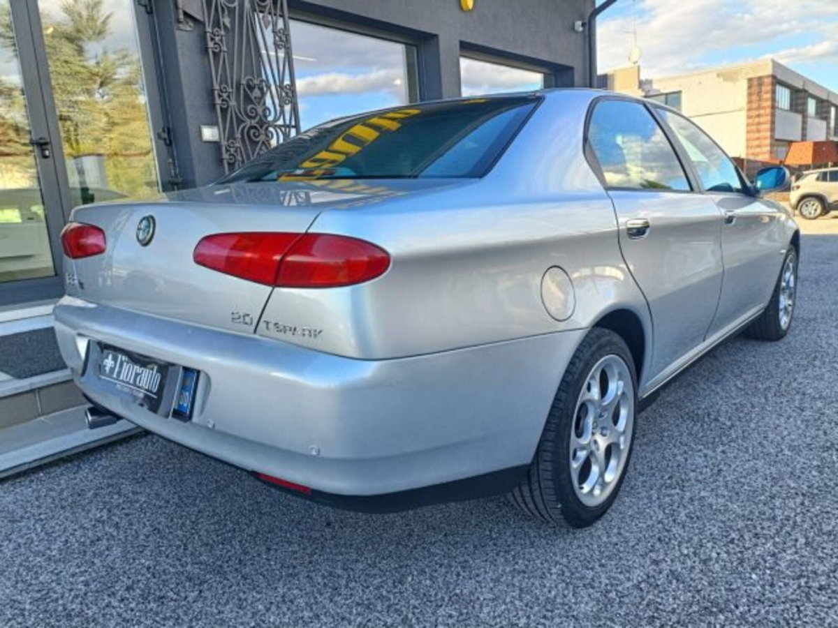 Alfa Romeo 166 2.0i 16V Twin Spark cat Distinctive (4)