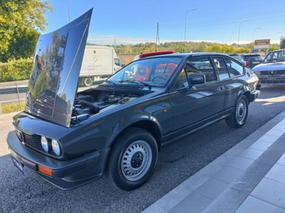 Alfa Romeo Alfetta GTV 2.0 L (18)