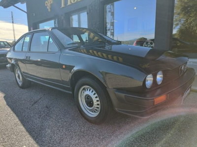 Alfa Romeo Alfetta GTV 2.0 L (2)