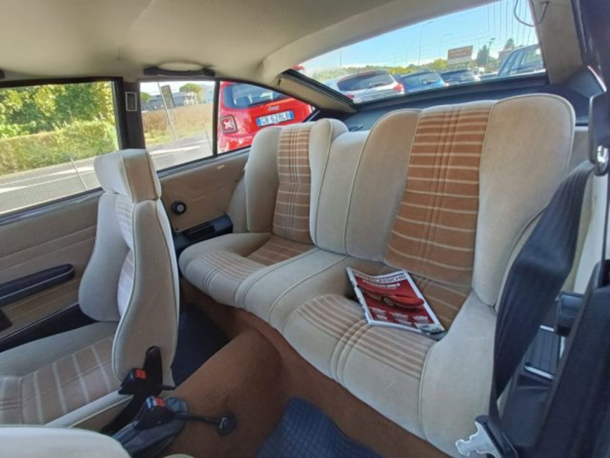Alfa Romeo Alfetta GTV 2.0 L (9)