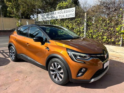 Renault Captur Plug-in Hybrid E-Tech 160 CV Initiale Paris (3)