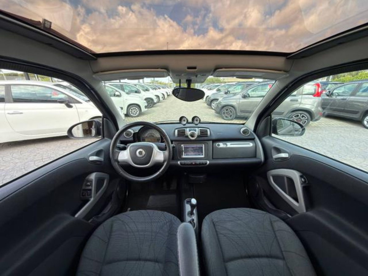 smart Fortwo 1000 52 kW MHD coupé passion (16)