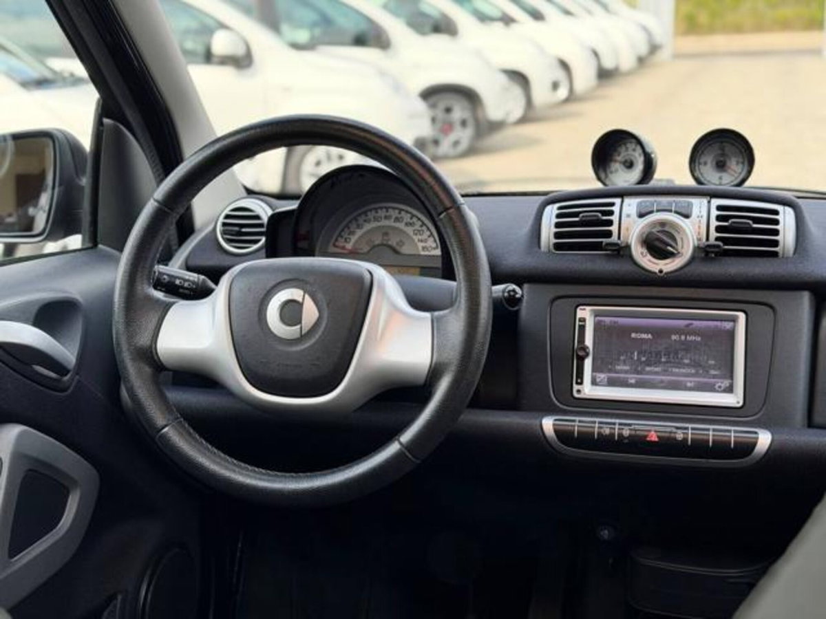 smart Fortwo 1000 52 kW MHD coupé passion (19)