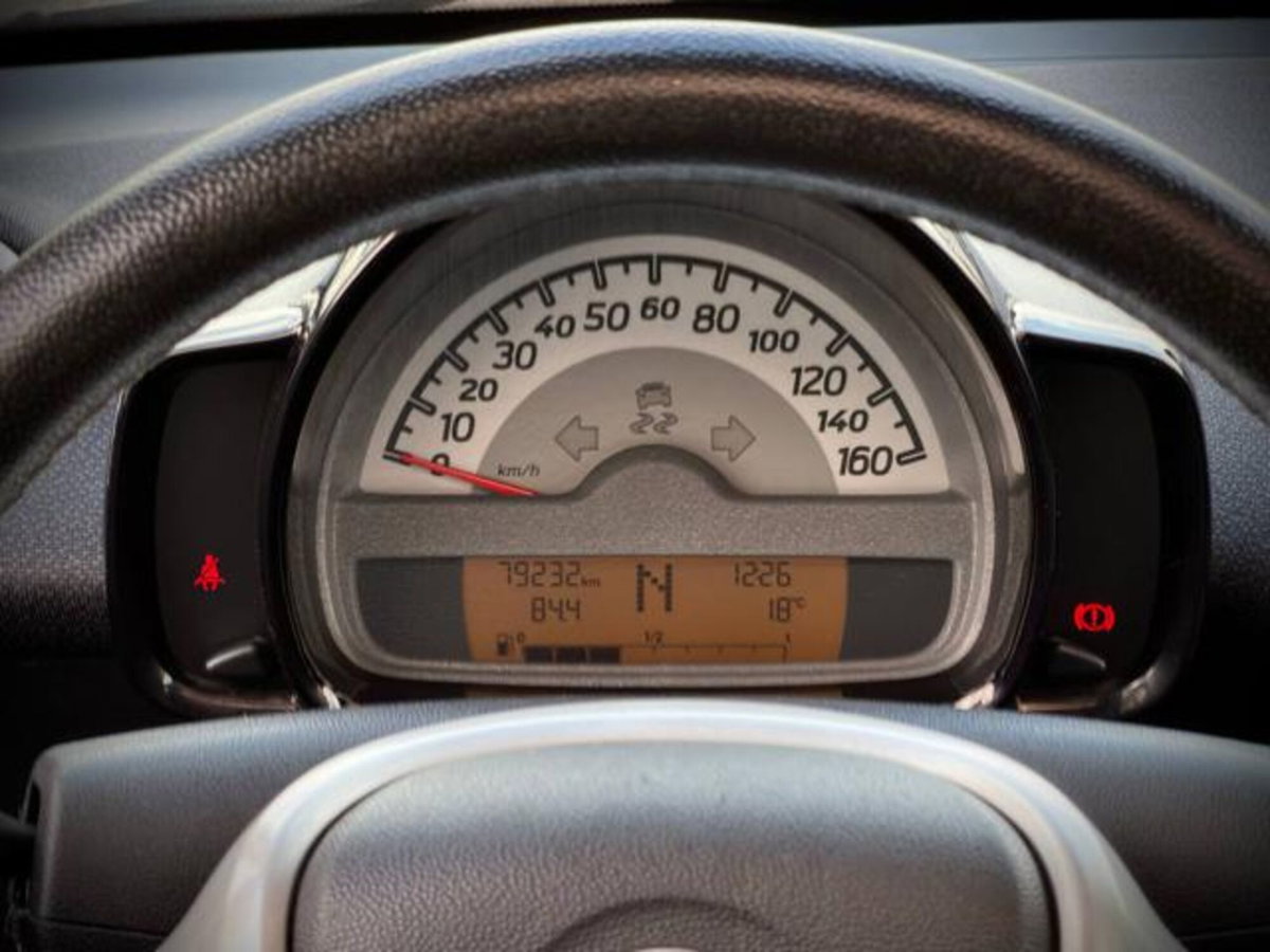 smart Fortwo 1000 52 kW MHD coupé passion (20)
