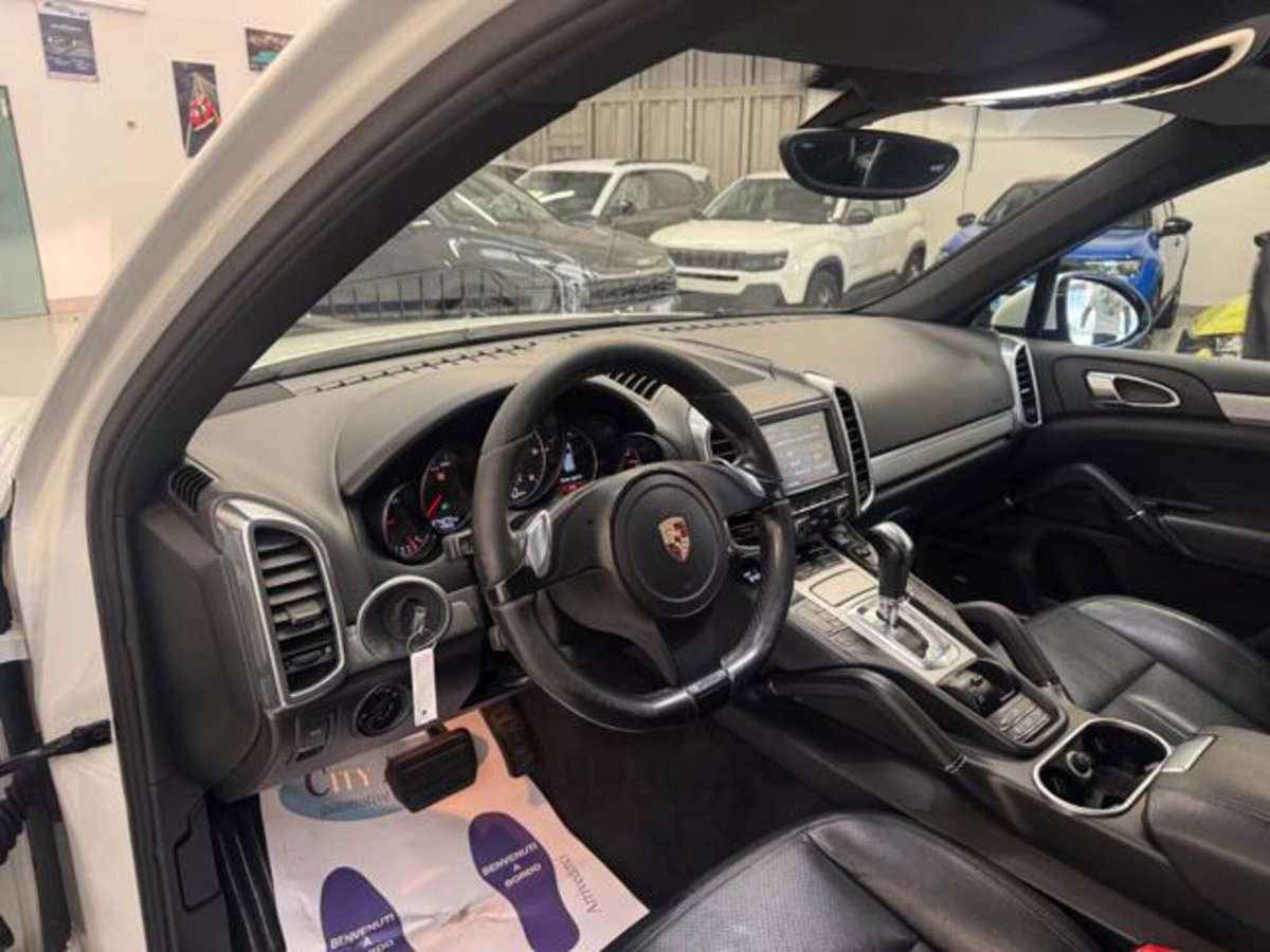 Porsche Cayenne 3.0 Diesel (10)
