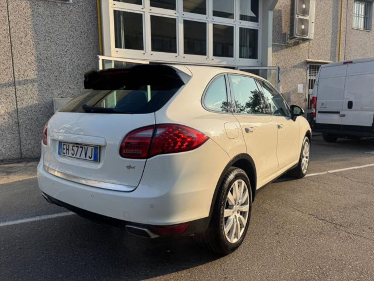 Porsche Cayenne 3.0 Diesel (3)