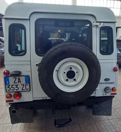 Land Rover Defender 110 2.2 TD4 Station Wagon N1 (3)
