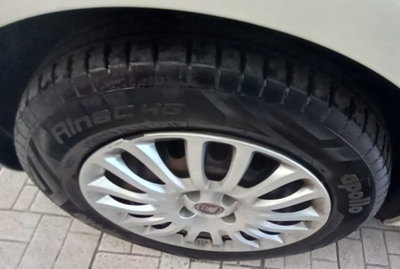 Fiat Punto 1.3 MJT II 75 CV 5 porte Easy (12)